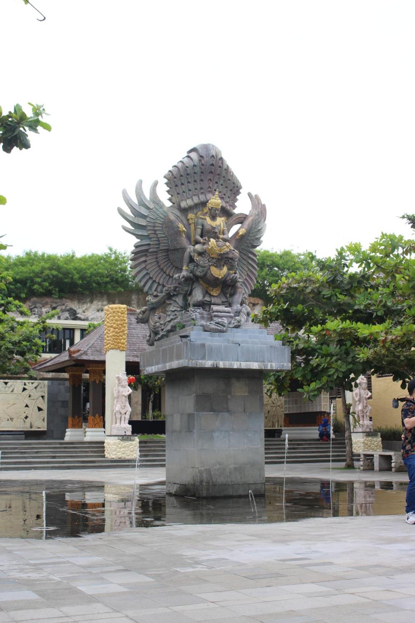 The Kirana Ungasan Βίλα Jimbaran Εξωτερικό φωτογραφία